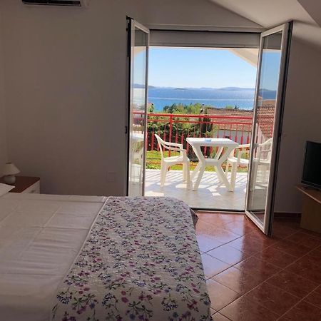 Francis Appartements Pakoštane Esterno foto