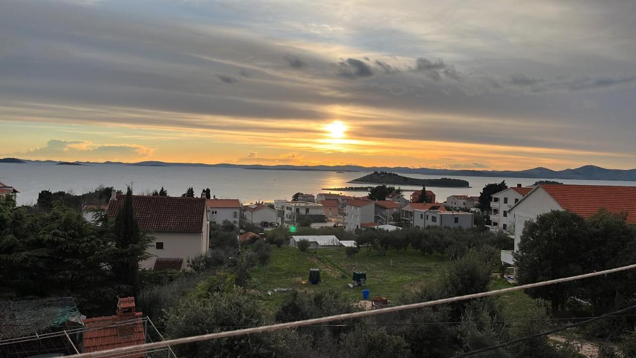 Francis Appartements Pakoštane Esterno foto