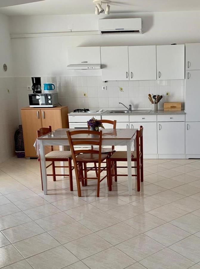 Francis Appartements Pakoštane Esterno foto