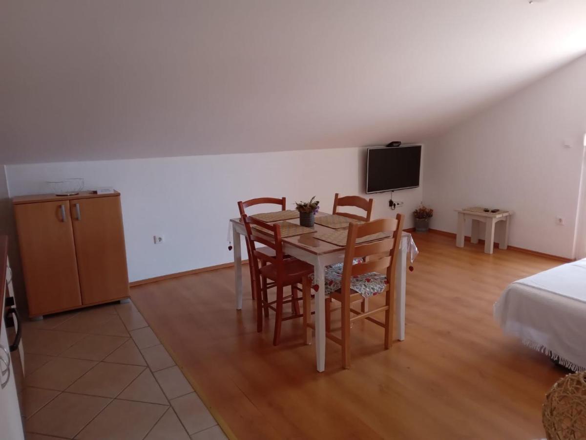 Francis Appartements Pakoštane Esterno foto